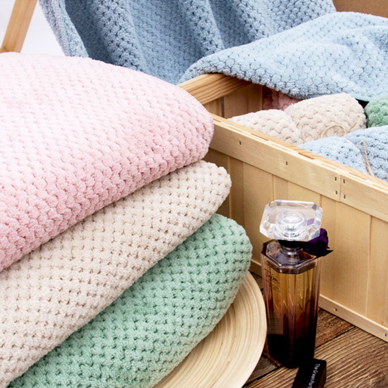 Ultra Absorbent Soft & Lightweight Microfiber Bath / Sports Towel